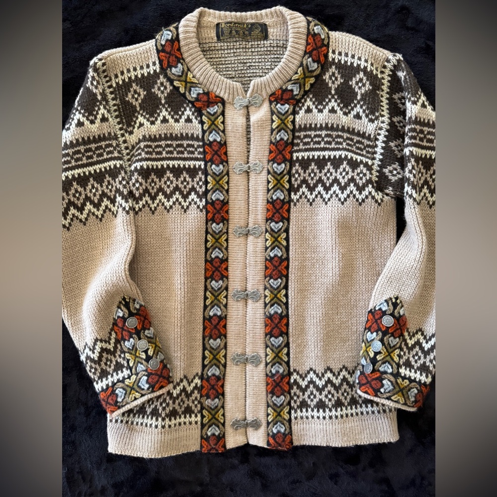 Nordstrikk Sweater Cardigan Nordic Norway 100% Virgin Wool Clasps Womens Large